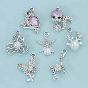 Set de 7 dijes de aleación de plata con perlas y diamantes para joyería artesanal