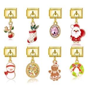 8-teiliges Set goldener italienischer Modular-Charms mit Weihnachtsmann und Rentier-Motiven