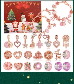 Kerst adventskalender set met roségouden eenhoorn armbanden en diverse bedeltjes