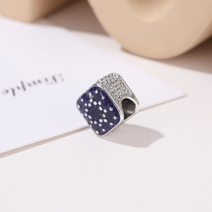 Abalorio cuadrado de esmalte azul estrellado con circonitas para pulseras DIY
