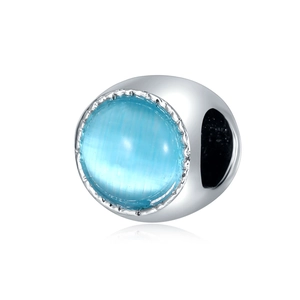Polierter Silber-Charm mit hellblauem Katzenaugenstein für DIY Armband und Halskette