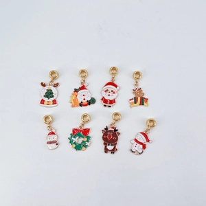 Set di 8 ciondoli natalizi fai-da-te con Babbo Natale e renne per creare gioielli