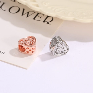 Abalorios de corazón hueco en oro rosa y plata para pulseras y collares bisutería