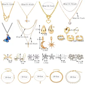 Guide des tailles montrant les mesures des colliers, boucles d'oreilles et bagues de Noël