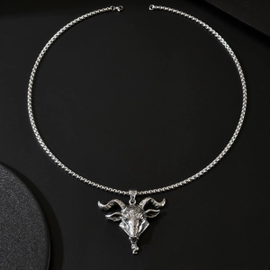 Pendentif tête de chèvre punk rétro avec grosse chaîne gourmette argentée pour homme noir