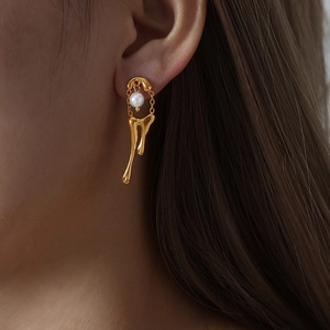 Minimalist Liquid Lava Melting Metal Artificial Pearl Drop Earrings Titanium Steel Geometric Earrings For Women Modern Fashion Jewelry