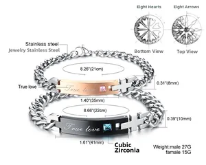 Dettagli dei bracciali per coppia in acciaio con zircone e incisione True Love