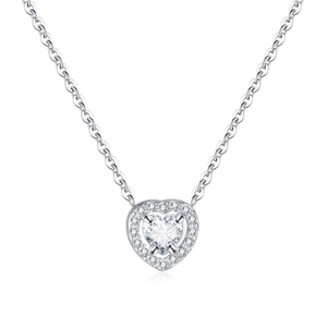 Collier avec pendentif coeur élégant, serti halo et zircons en finition argentée