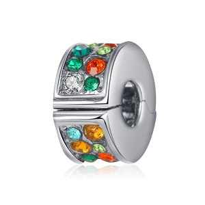 Charm distanziatore in argento con zirconi arcobaleno e chiusura per bracciali