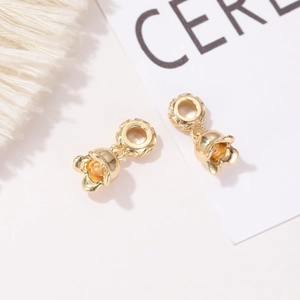 Détails de pendentifs dorés en forme de muguet pour la création de bijoux DIY élégants