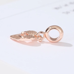 Ciondolo a forma di cuore con ali oro rosa lucido per gioielli fai da te e collane