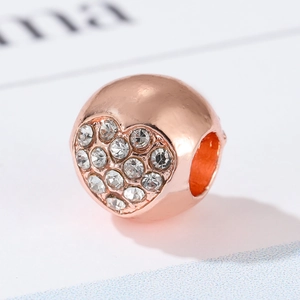 Roségoldene Herzperle mit funkelnden Kristallen für DIY-Armbänder und Schmuck