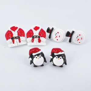 Set di orecchini a clip natalizi con Babbo Natale, pupazzo di neve e pinguino
