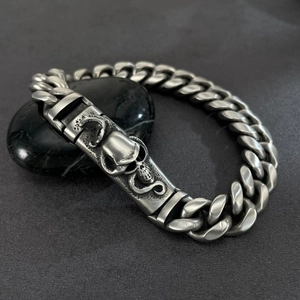 Hip Hop Skull Stainless Steel Cuban Link Bracelet For Men Gothic Aromatherapy Perfume Diffuser Distressed Street Jewelry Gift
