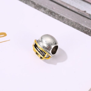 Retro zilveren American football helm kraal met geel masker voor DIY sieraden maken