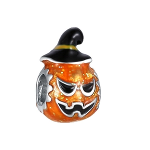 Charm citrouille d'Halloween avec émail orange et chapeau de sorcière pour bracelet