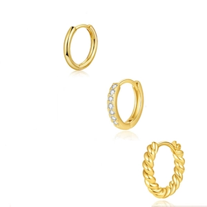 3er-Set goldene Huggie-Ohrringe mit glattem, pavébesetztem und gedrehtem Design