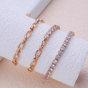 Three-piece rose gold bracelet set with zircon stones and polished chain designs