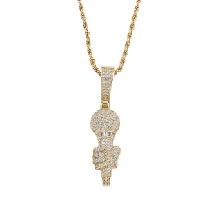 Pendentif microphone hip hop avec zircons sertis et chaîne torsadée dorée pour homme