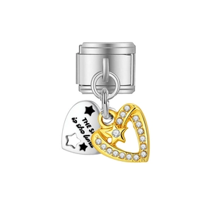 Vue détaillée de charms style Nomination avec gravure soleil et cœur doré avec zircons