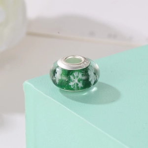 Green glass snowflake bead charm with S925 sterling silver core for DIY bracelets