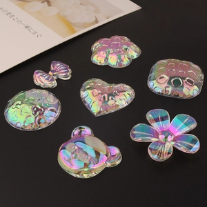 Irillerende AB-hars bedeltjes in hart-, beer- en bloemvormen voor DIY-sieraden maken