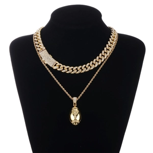 Ensemble de chaînes gourmette dorées pour homme avec pendentif football et strass