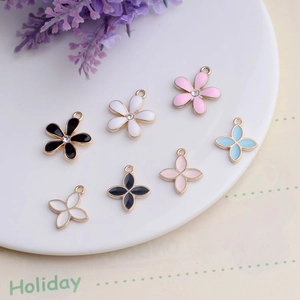 Alloy Enamel Five-Petal Flower Four-Leaf Clover Pendant Only Without Chain With Rhinestone Center For DIY Jewelry Making