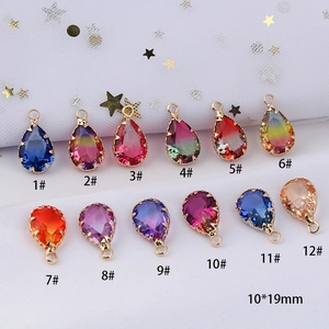 Lot de 12 pendentifs en cristal facetté en forme de goutte avec cadres dorés bijoux