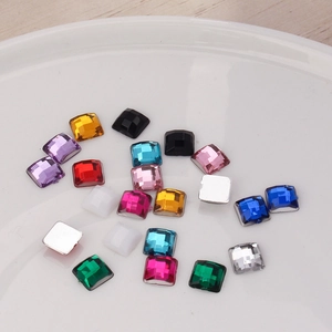 Strass carrés en acrylique 6mm multicolores pour bijoux DIY et accessoires de mode