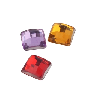 Pierres précieuses carrées de 6mm en acrylique violet, orange et rouge pour bijoux et artisanat