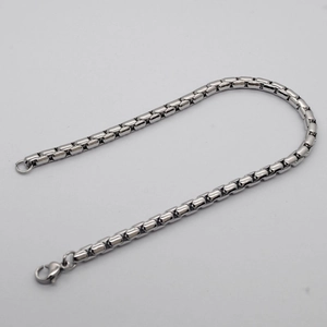 Bracelet chaîne boîte ronde en acier inoxydable poli avec fermoir mousqueton