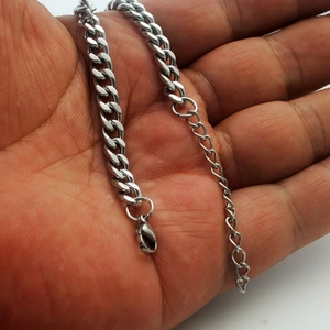 Bracelet gourmette pour homme en acier inoxydable argenté avec fermoir mousqueton