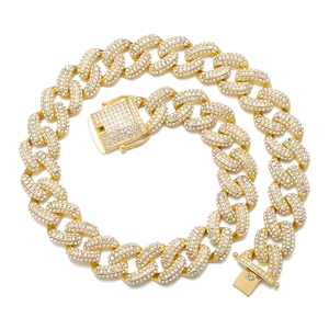 Collana a catena cubana dorata di lusso con zirconi brillanti e chiusura a cassetta
