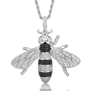 Bienenanhänger mit Zirkonia-Mikropavé und gedrehter Kette in edlem Silber-Finish