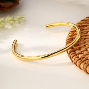 Jonc Ouvert en C en Acier Inoxydable Plaqué Or Minimaliste pour Femme Gravé You Are My Sunshine Bijoux Cadeau