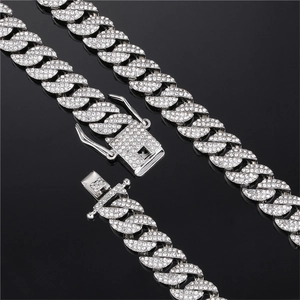 Iced-out zilveren Cubaanse ketting voor heren met dubbele rij diamanten en sluiting