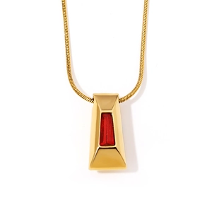 Collar minimalista de acero inoxidable dorado con colgante geométrico de circón rojo