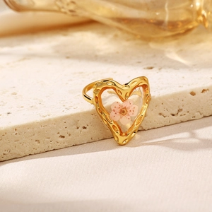 18K gold stainless steel open ring featuring a pink dried flower in a heart frame