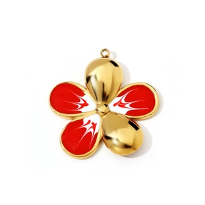 Pendente a fiore minimalista in acciaio inossidabile dorato con smalto rosso e bianco