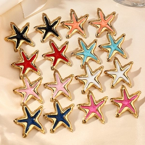 Pendientes de estrella de mar coloridos en acero inoxidable con acabado de esmalte