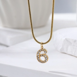 Gouden slangenketting met fonkelende nummer 6 hanger in trendy hiphopstijl voor heren