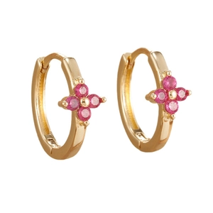 Golden clover hoop earrings with pink zircon floral design for a minimalist style