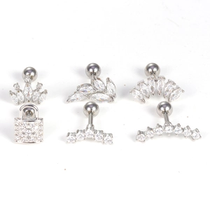 Set di orecchini helix in acciaio inossidabile con zirconi e design a corona e foglia