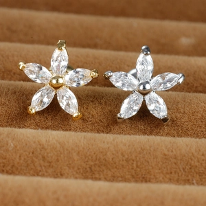 Stainless Steel Daisy Flower Stud Earrings With Rhinestone Petite Piercing Jewelry Screw Ball Back For Women Gold Silver