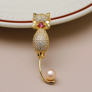 Broche Chat en Cuivre Plaquée Or 18 Carats Élégante Avec Strass en Zircon et Künstliche Perle Rose d'eau Douce Bijoux Pour Mariage
