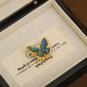 Vintage Abalone Shell Butterfly Brooch For Women 18K Gold Plated Copper Rhinestone Inlaid Pin Elegant Wedding Jewelry Gift