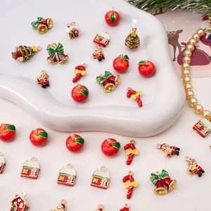 Weihnachtliche Emaille-Anhänger-Set mit Weihnachtsmann und Tannenbaum für DIY-Schmuckherstellung