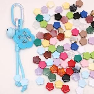 DIY acryl bloemkralen set met kleurrijke bedels en sleutelhangers voor handgemaakte sieraden