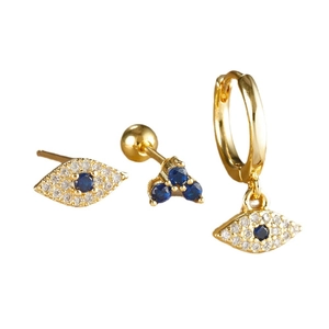 Conjunto de tres pendientes Evil Eye dorados con cristales azules y circonitas claras